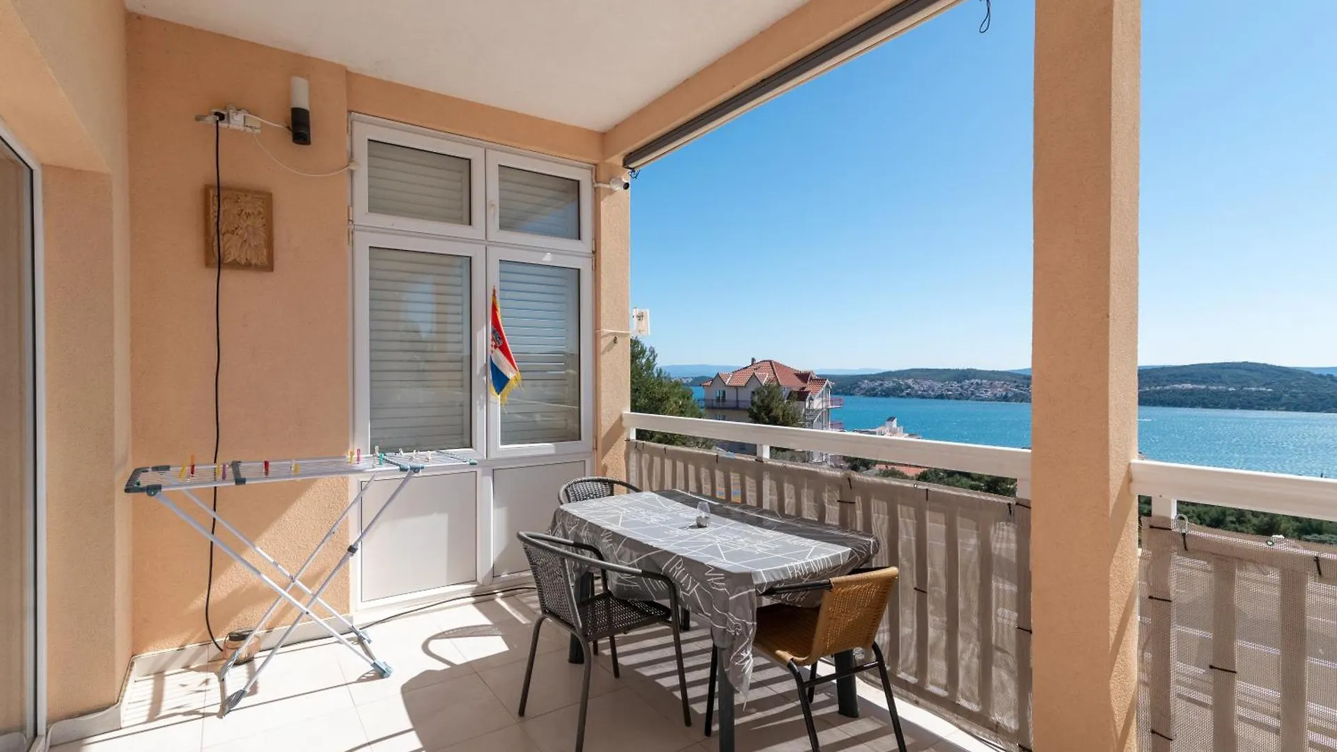 Monte Mare Apartment Seget Donji 0*,  Croatia